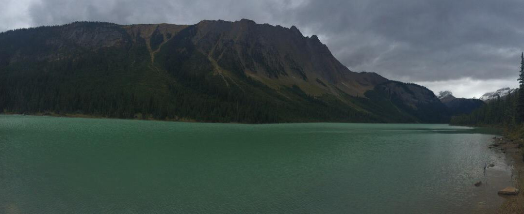 Sherbrooke Lake景点图片