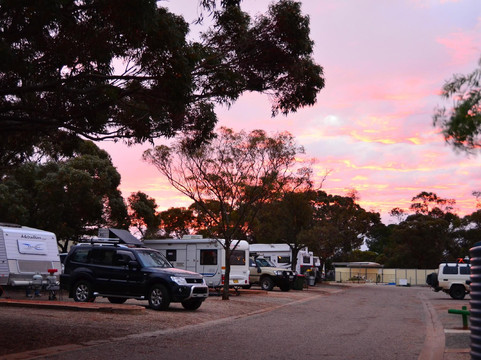 Peterborough Caravan Park主图