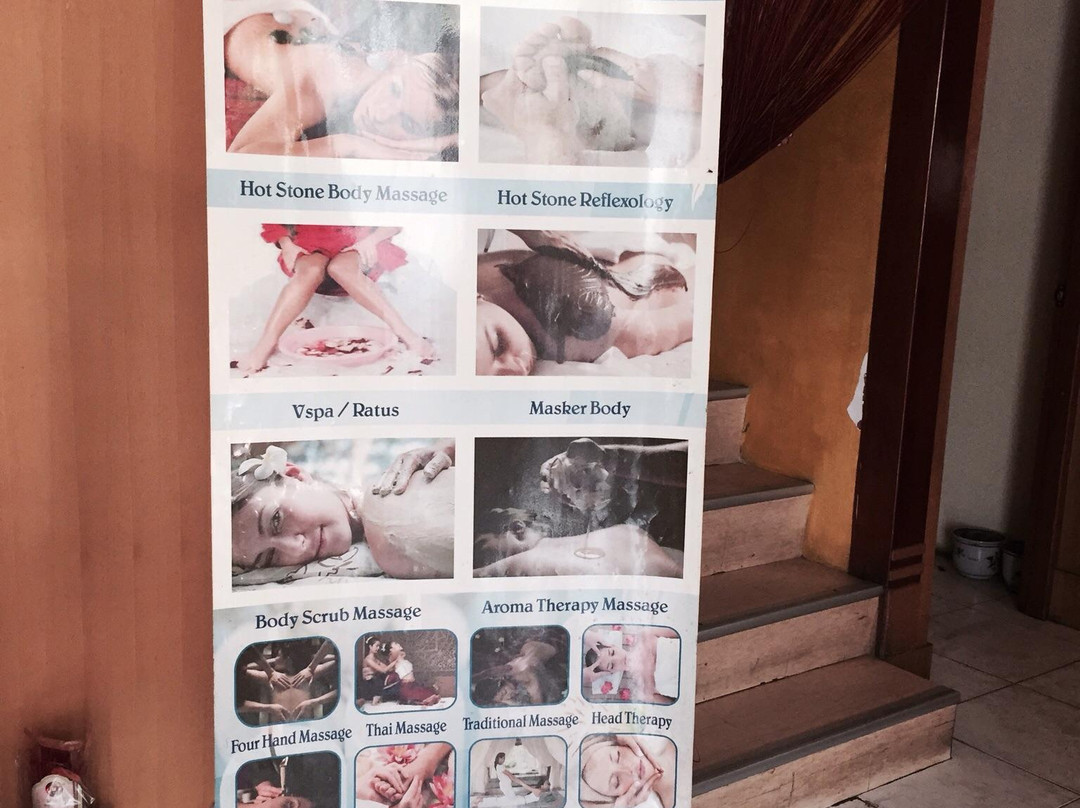 Crown Family Massage景点图片