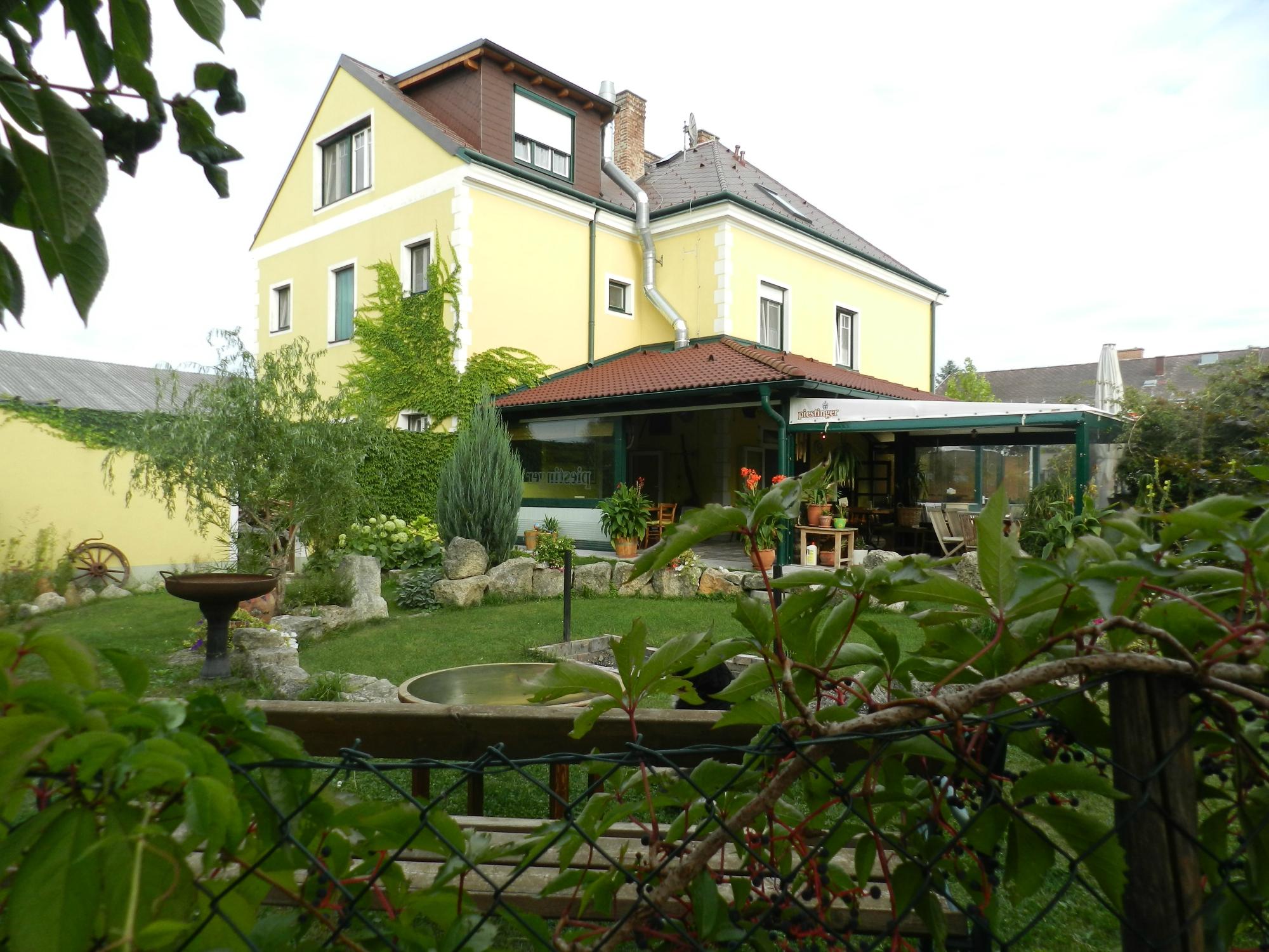 Chalupas Gastehaus-官方