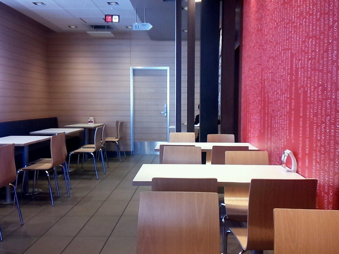 府中町餐馆和美食-McDonald's Aki Fuchu