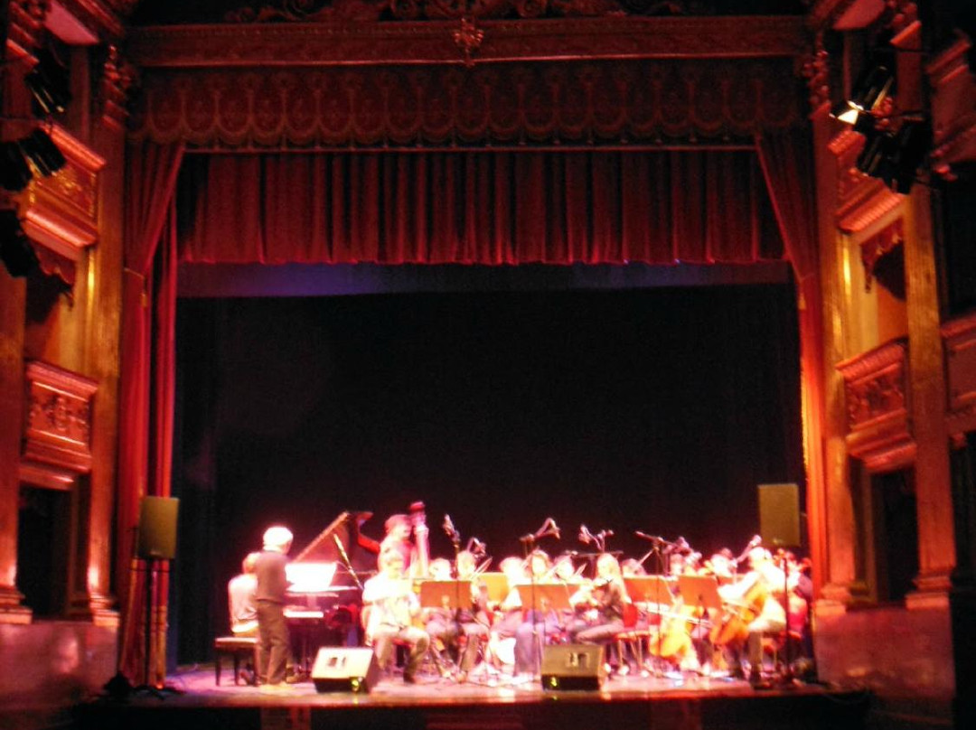 Teatro Toselli-库内奥必去景点