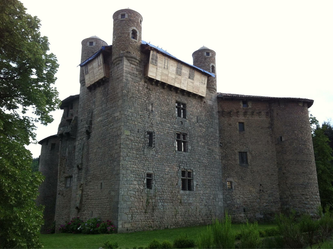 Chateau de Maisonseule-Saint-Basile必去景点