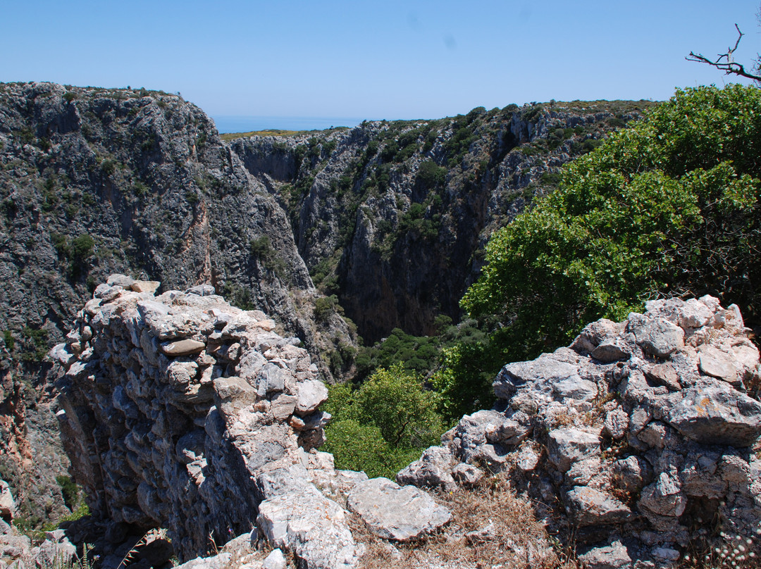 Palaiochora Castle景点图片