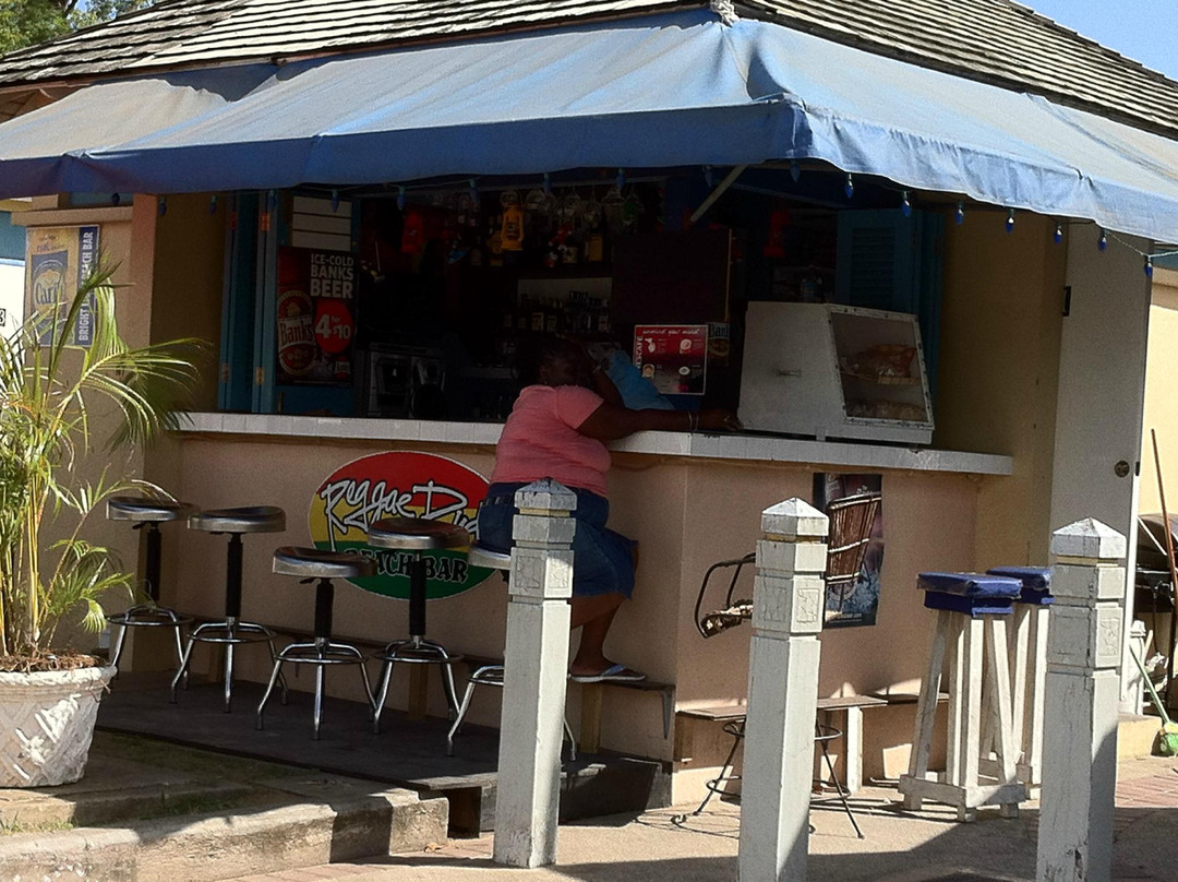 Reggae Dudes Bar-圣罗伦斯峡必去景点