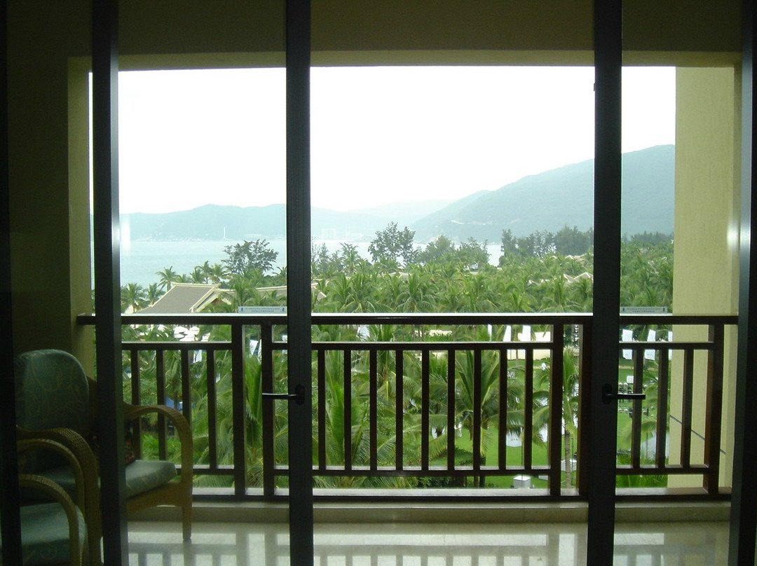 金茂三亚亚龙湾丽思卡尔顿酒店主图