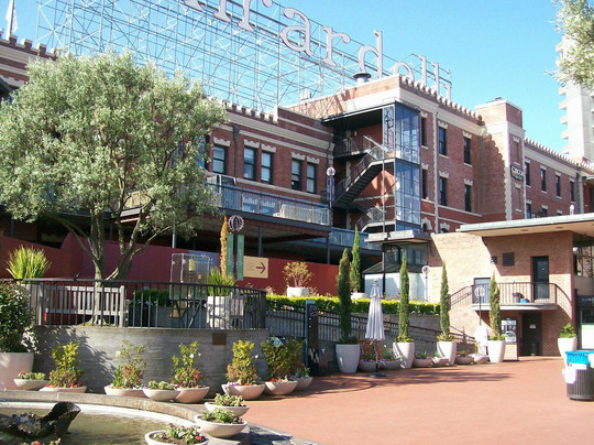 哥罗多利广场-旧金山必去景点