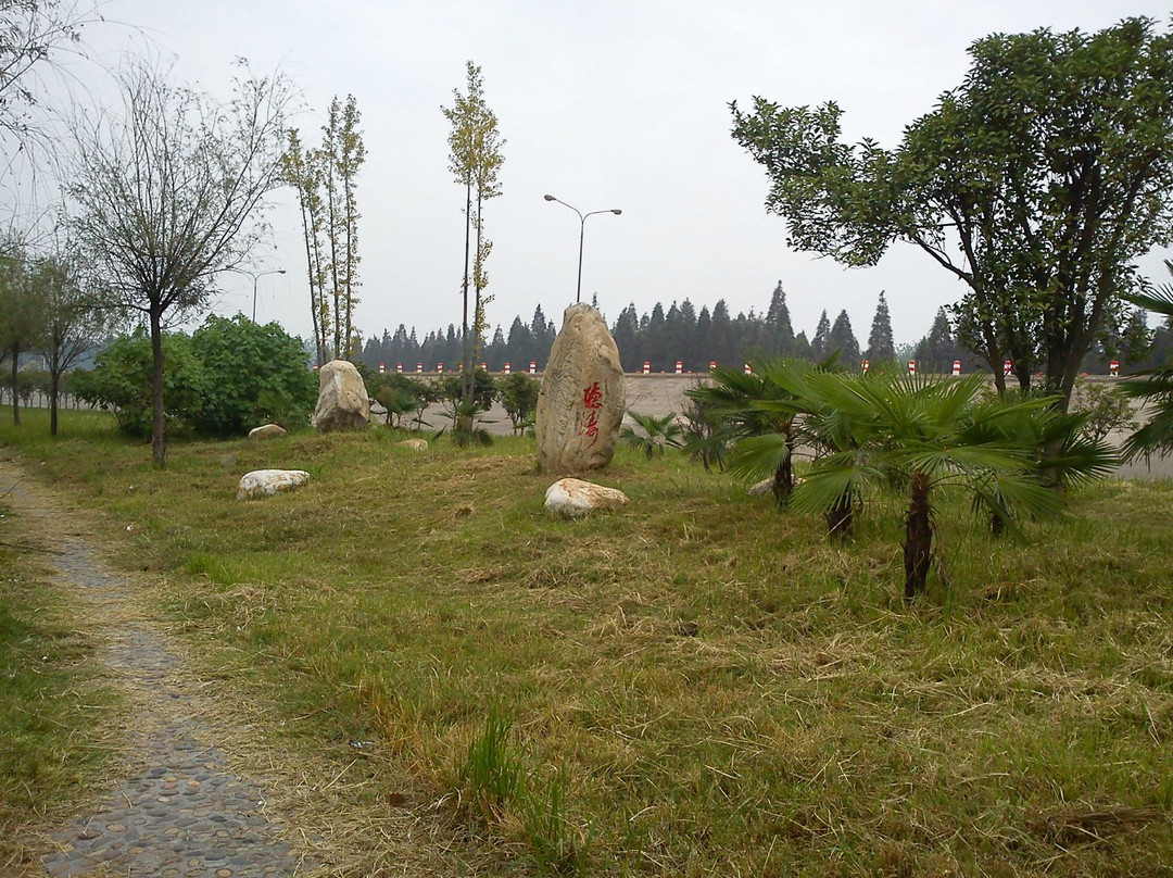 万里长江第一兽-江陵县必去景点