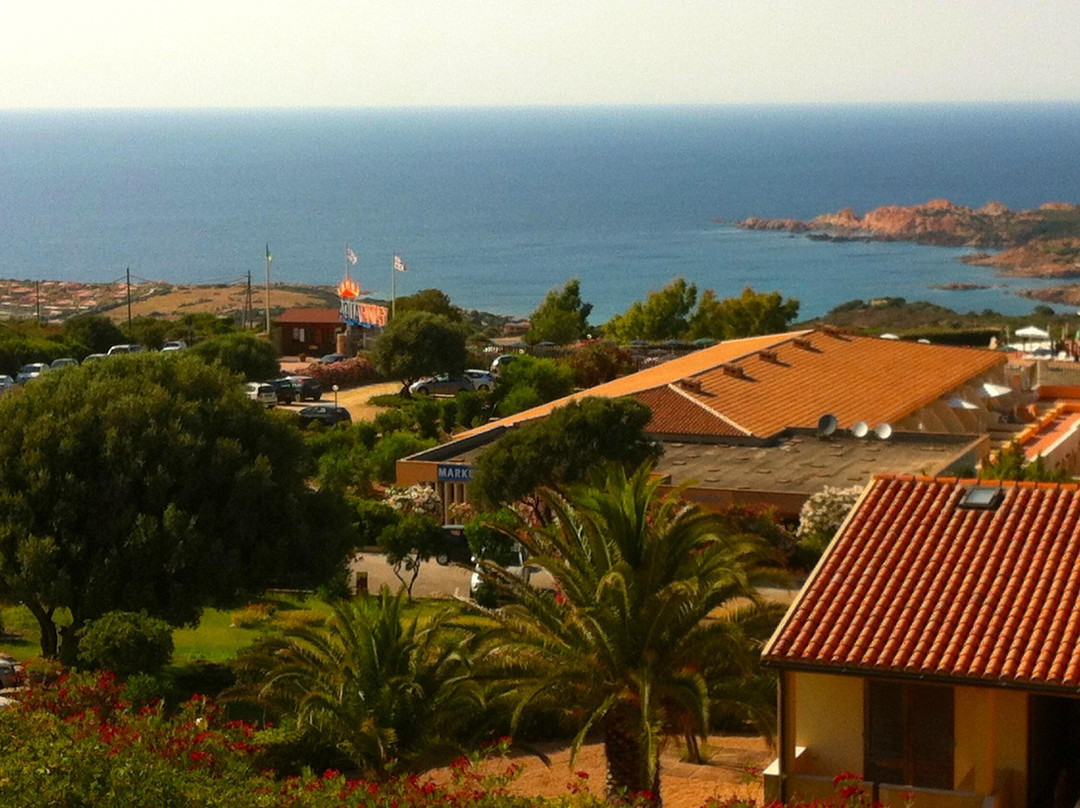 Trinita d'Agultu e Vignola酒店住宿-Residence Isola Rossa