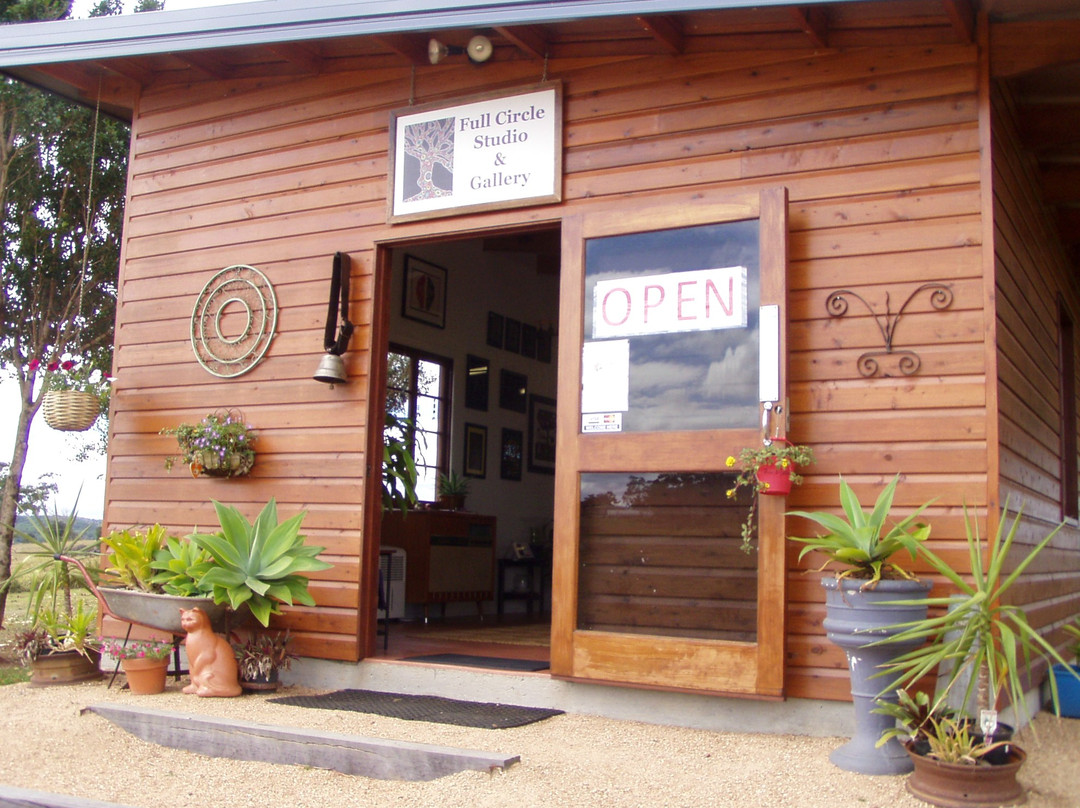 Yungaburra旅游景点-Full Circle Studio and Gallery