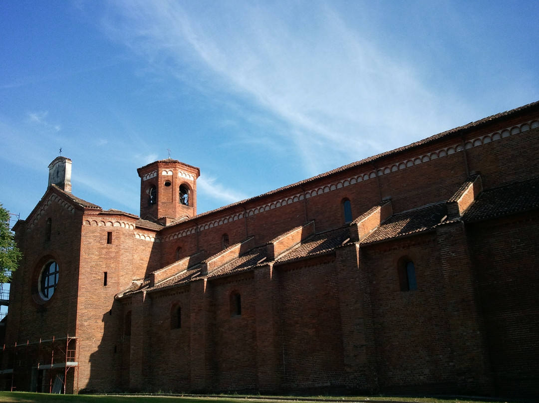Abbazia Santa Maria di Morimondo-Morimondo必去景点