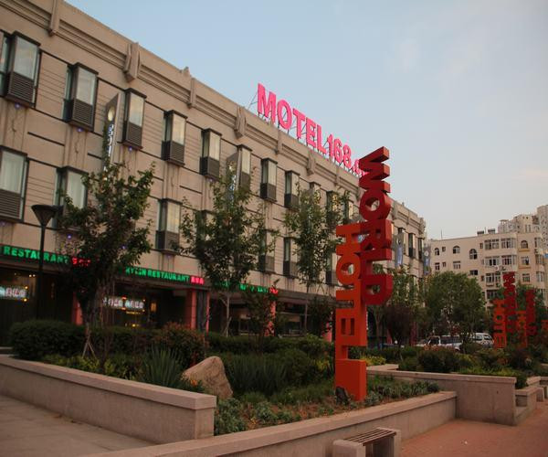 青岛莫泰168华阳路台东步行街店主图