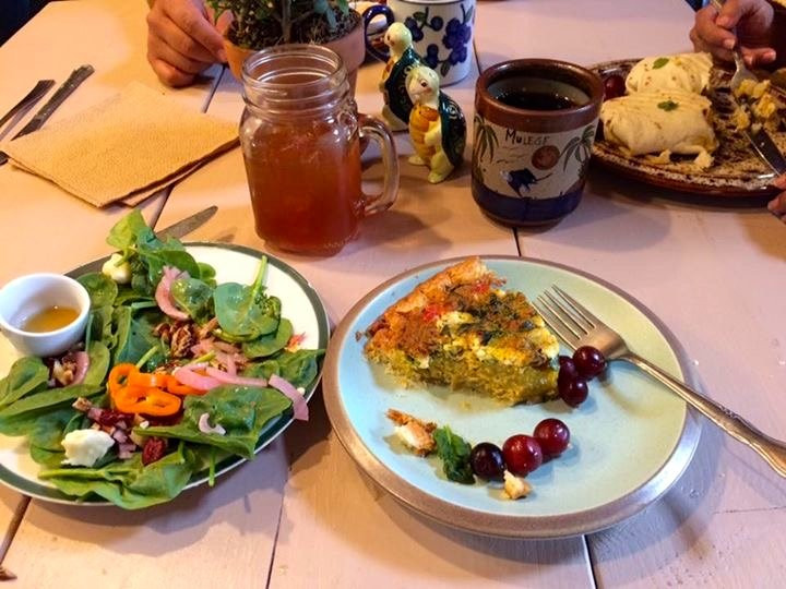 Cedar Crest餐馆和美食-Roots Farm Cafe