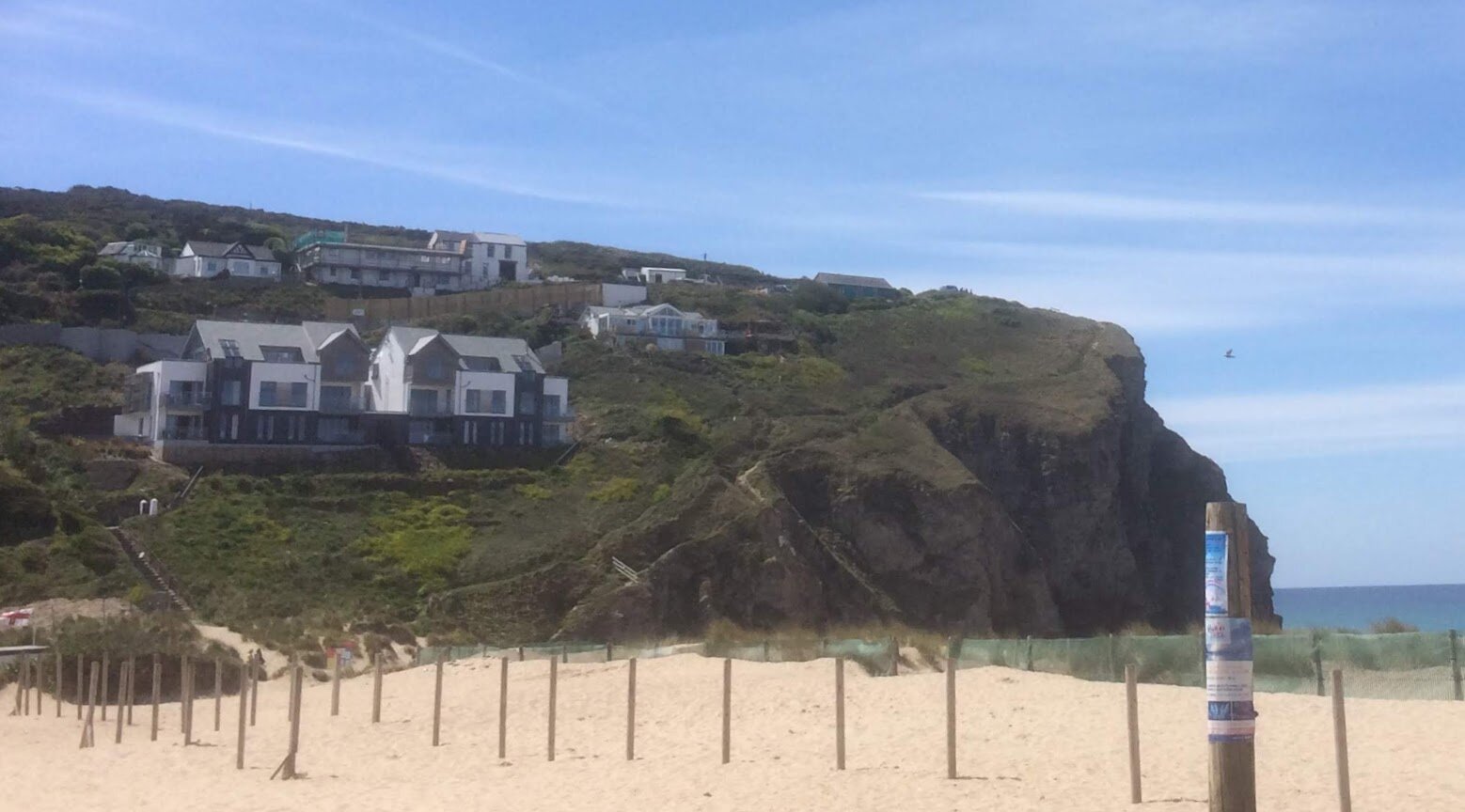 The Beach Hotel-官方