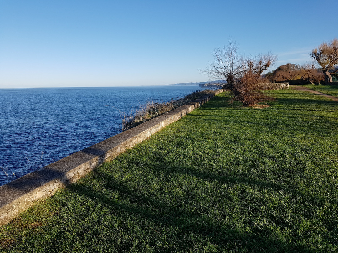 Paseo de San Pedro de Llanes-利亚内斯必去景点