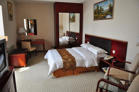 圣德堡酒店主图