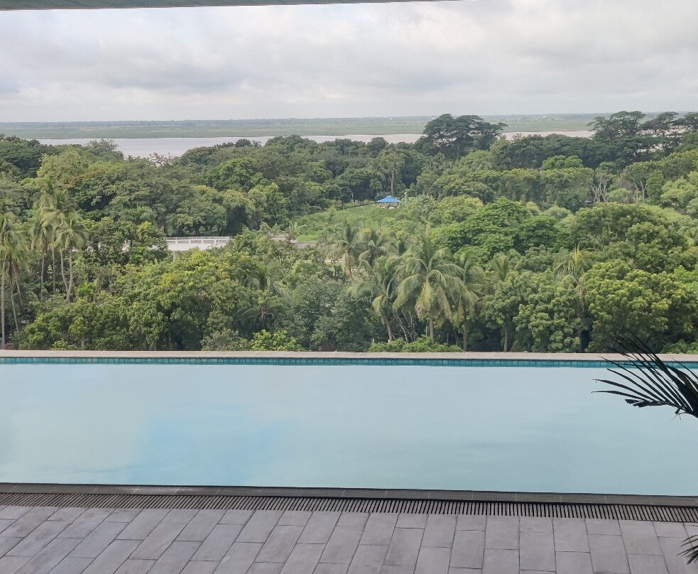 Grand Riverview Hotel主图