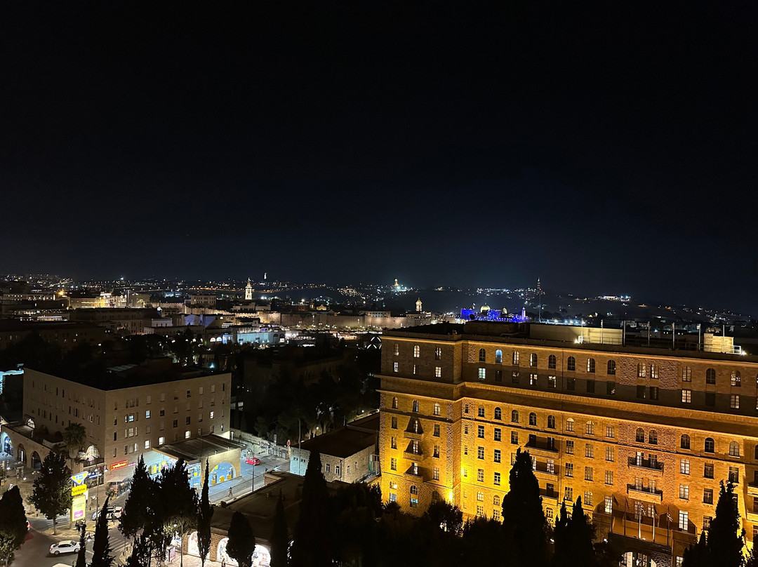 YMCA三重门酒店主图