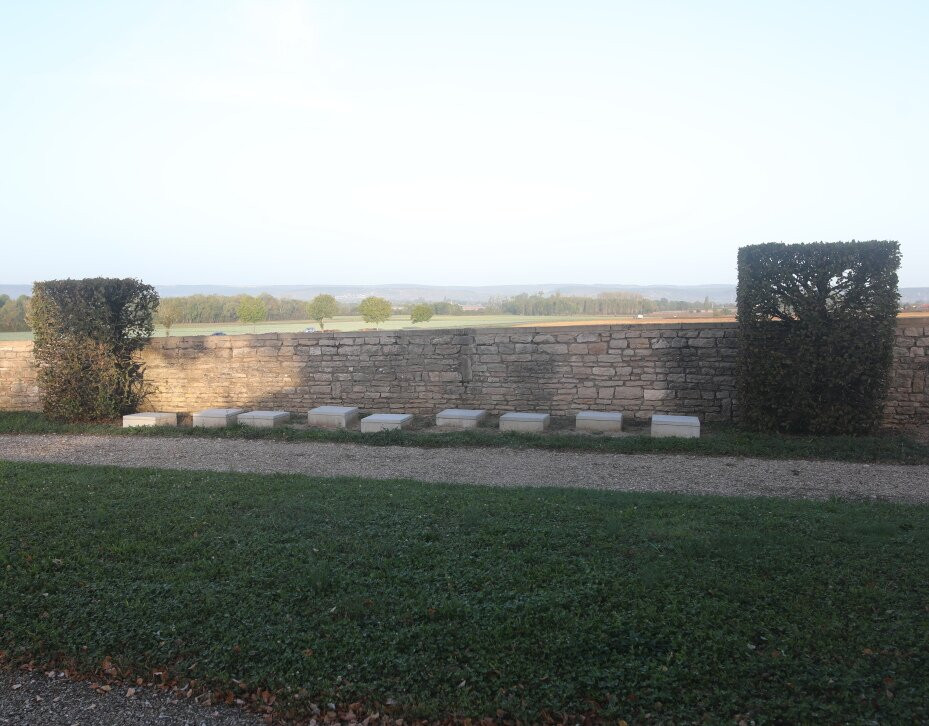 Cimetière Communal de Sainte-Marie-la-Blanche景点图片