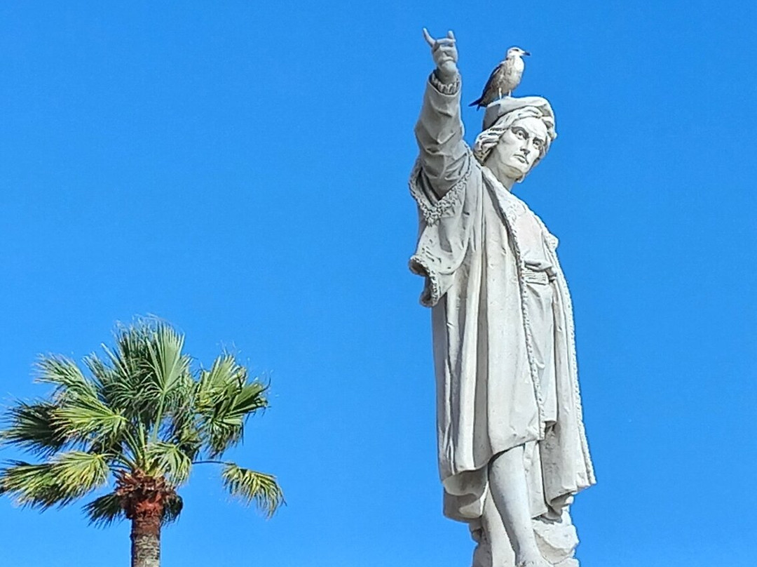 Monumento A Cristoforo Colombo-圣马尔盖里塔利古雷必去景点