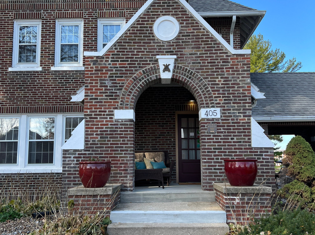 艾奥瓦豪斯酒店主图