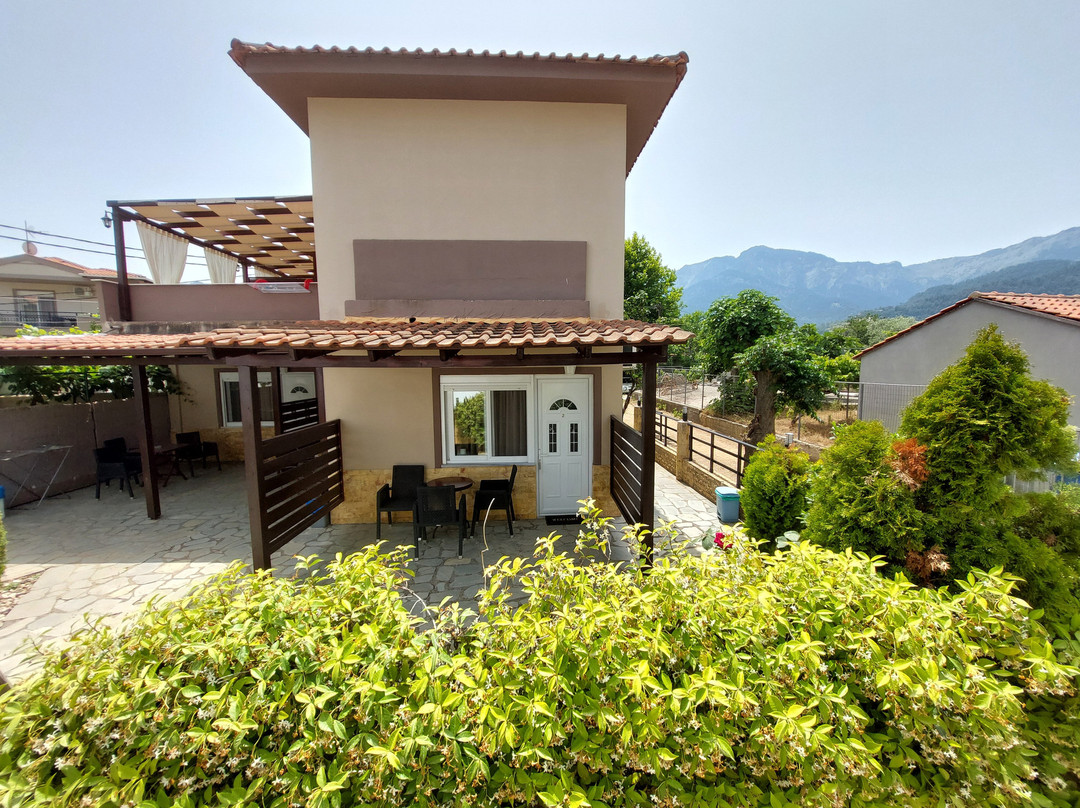 Pavlos Rooms