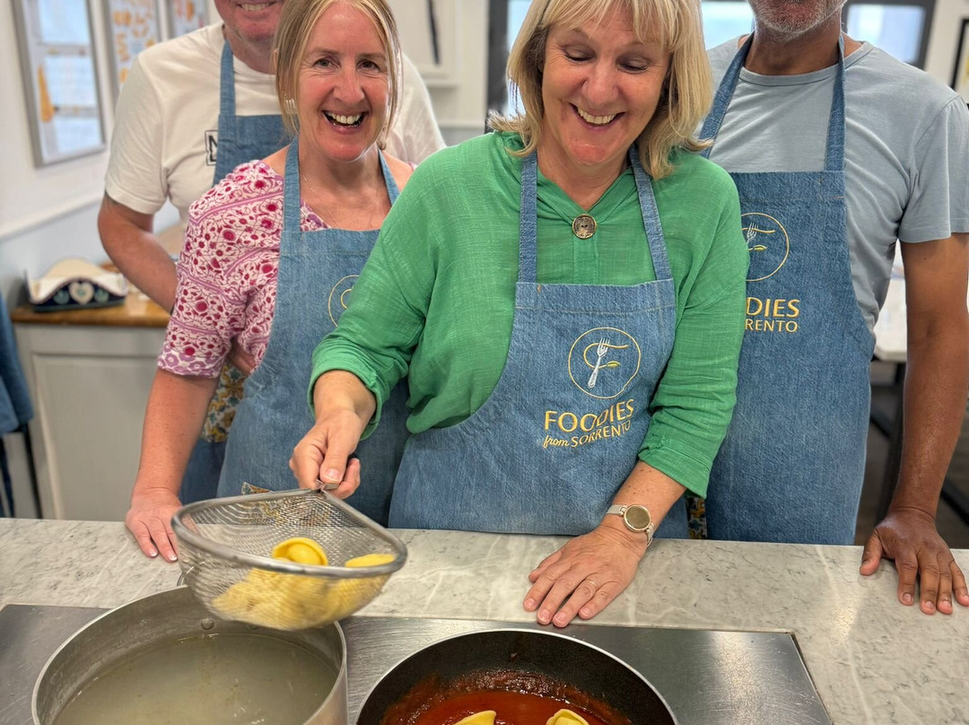 Foodies From Sorrento Cooking School景点图片