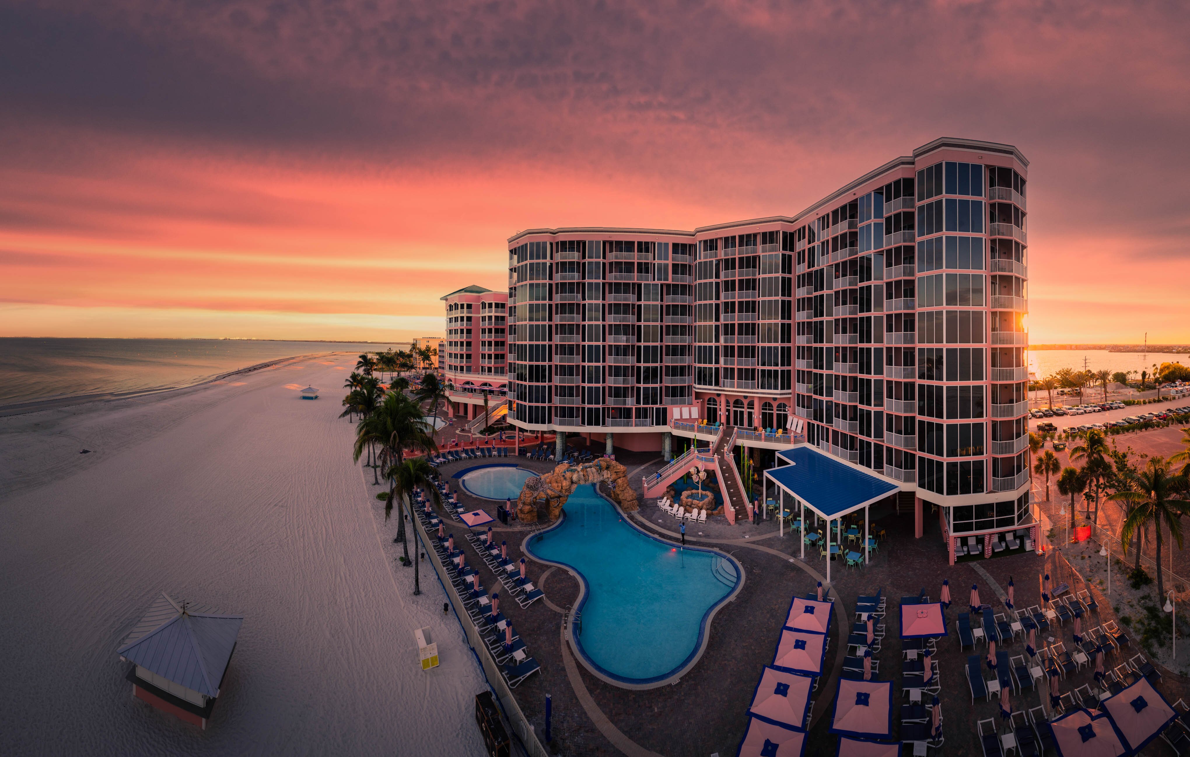 Pink Shell Beach Resort & Marina-浴室