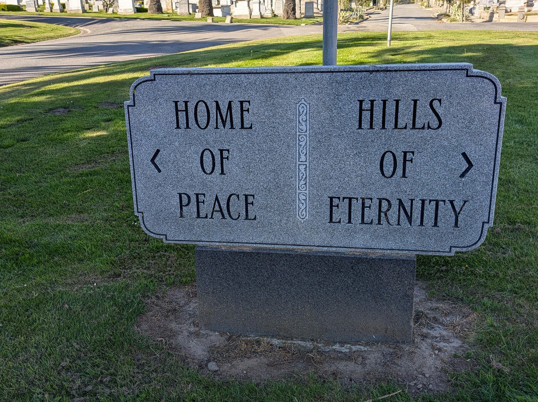 Hills of Eternity Memorial Park-Colma必去景点
