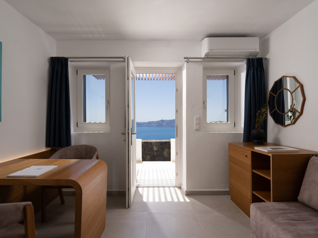 圣托里尼岛普林赛斯温泉酒店主图