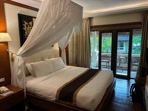 坤巴雅水疗及度假村主图