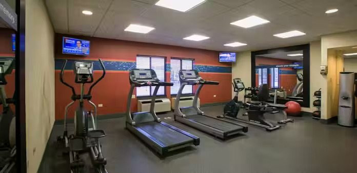 格林贝酒店住宿-格林湾希尔顿恒庭酒店