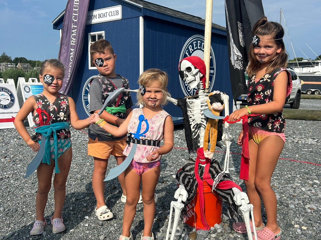 Pirates of Lewes Expeditions-刘易斯必去景点