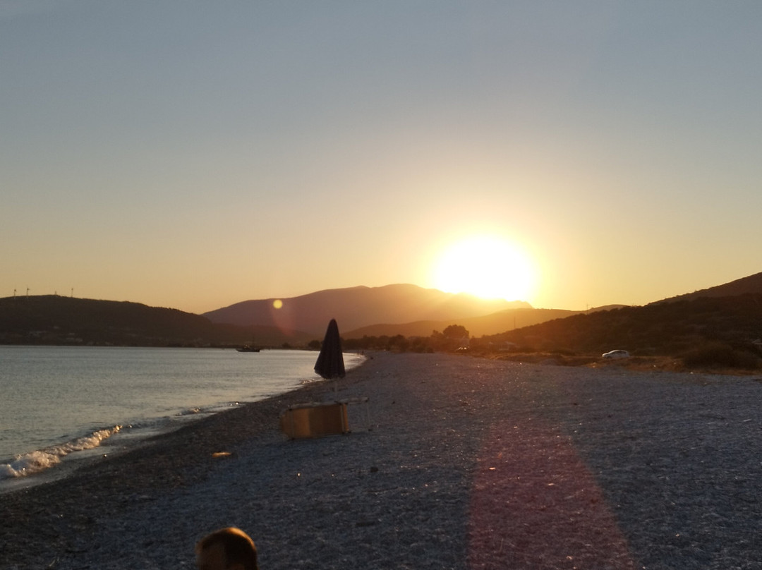 Sirenes Beach Samos主图
