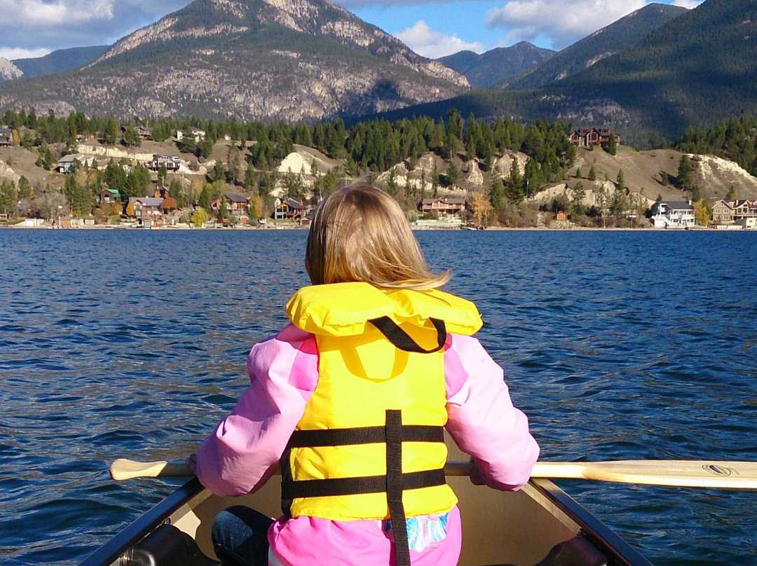 Far Out Gear Rentals-Radium Hot Springs必去景点