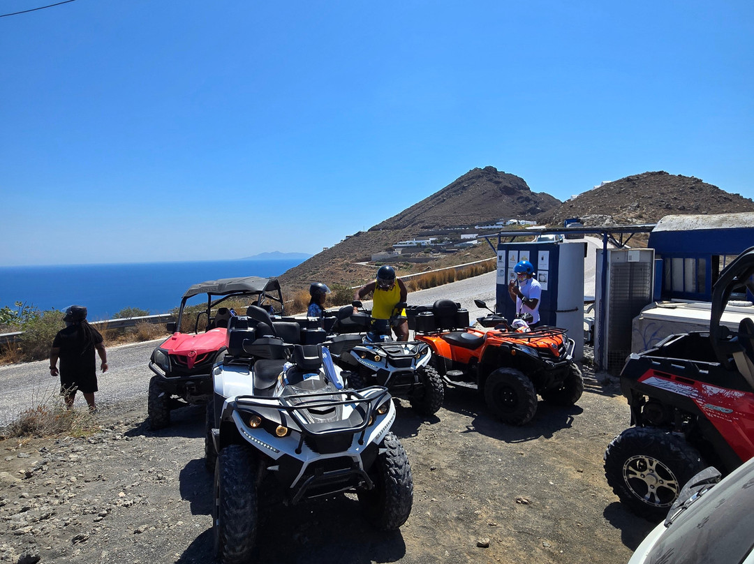 Rent a Moto Mike Santorini-圣托里尼必去景点