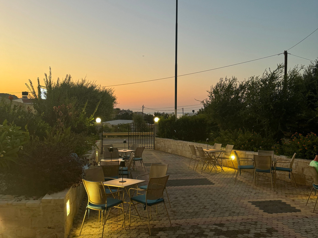 彩虹公寓酒店主图