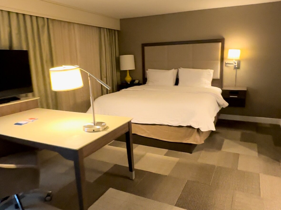 Hampton Inn & Suites by Hilton Saskatoon Airport主图