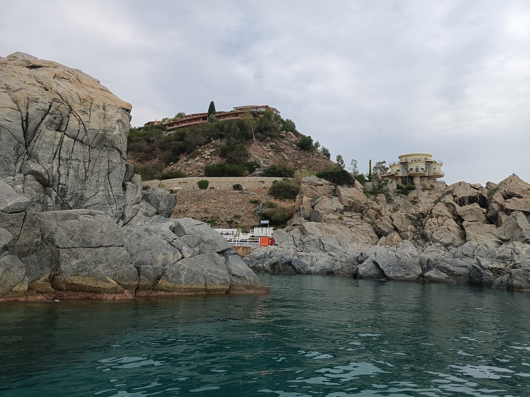 SEAFLY Noleggio Gommoni & Barche Escursioni Flyboard Sport Acquatici Volo in Deltaplano景点图片