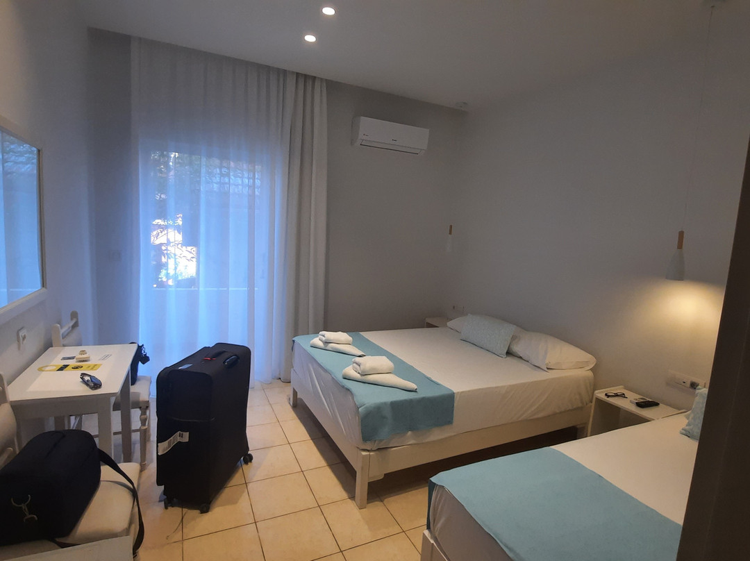 Bella Vista Hotel & Studios主图