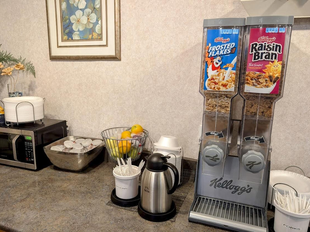 翠怡速8酒店主图