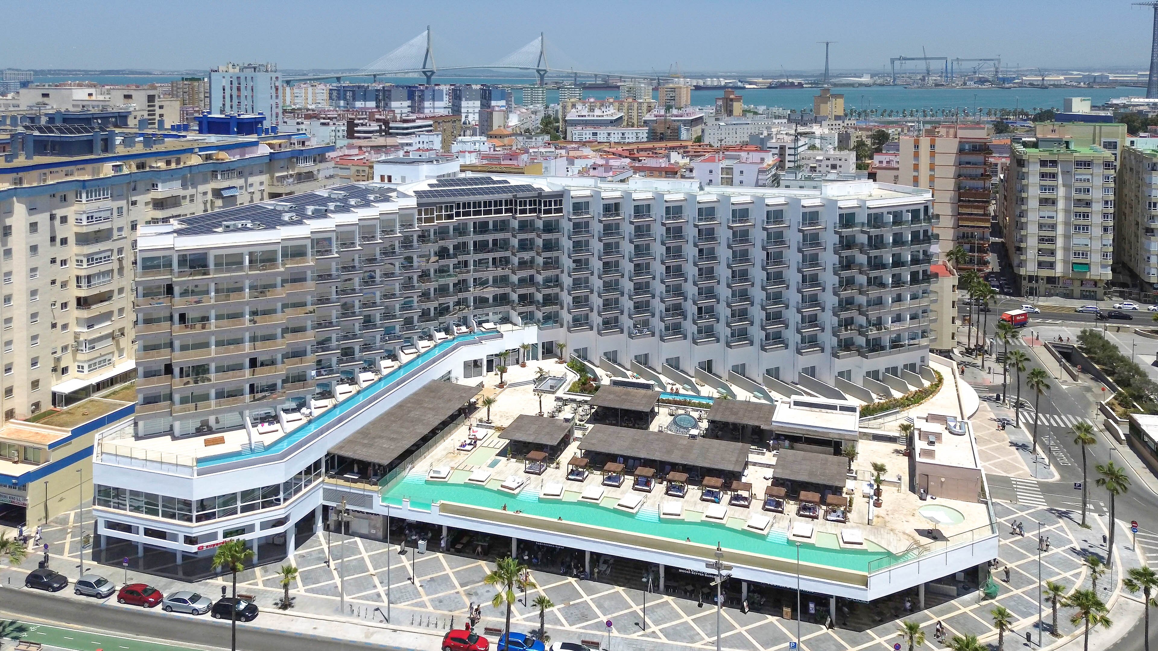 Hotel Cádiz Bahía-浴室