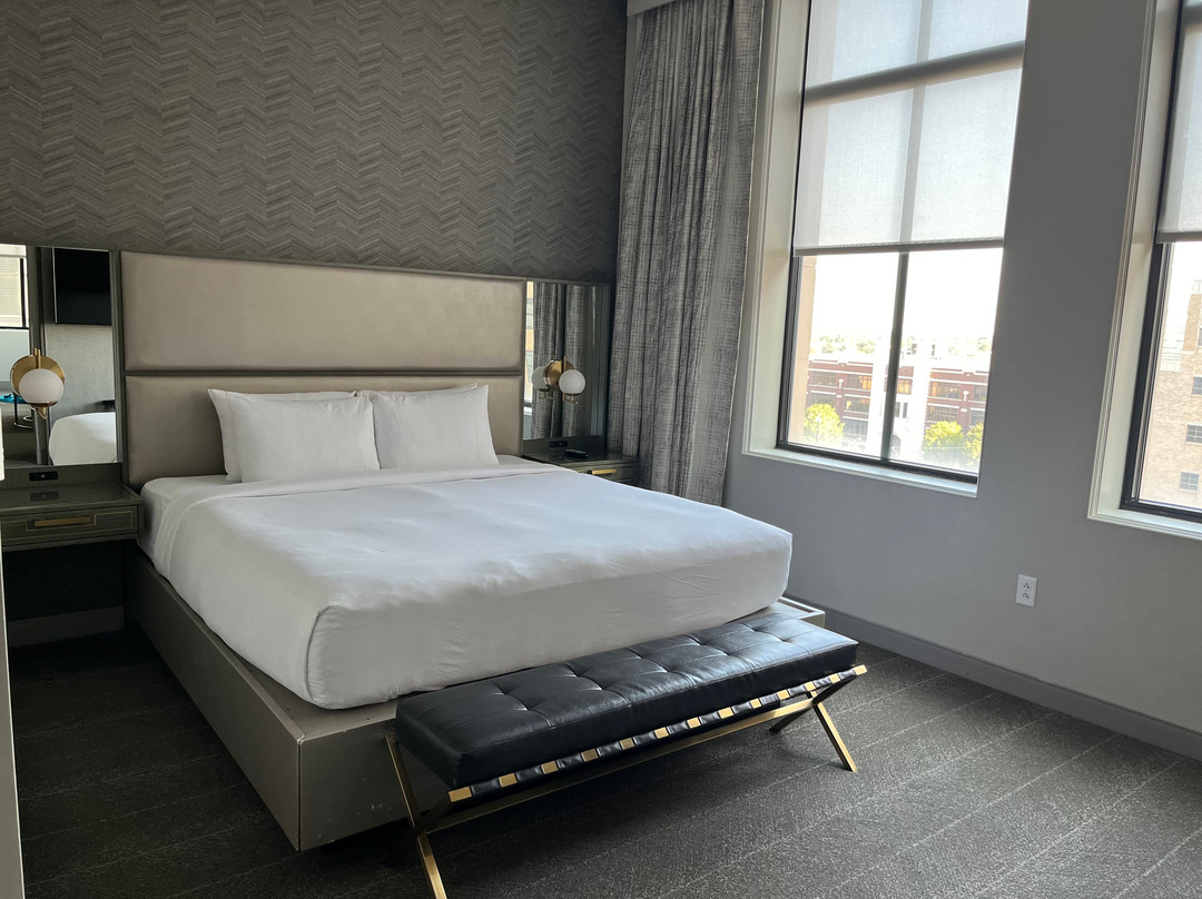 Tulsa Club Hotel, Curio Collection by Hilton主图