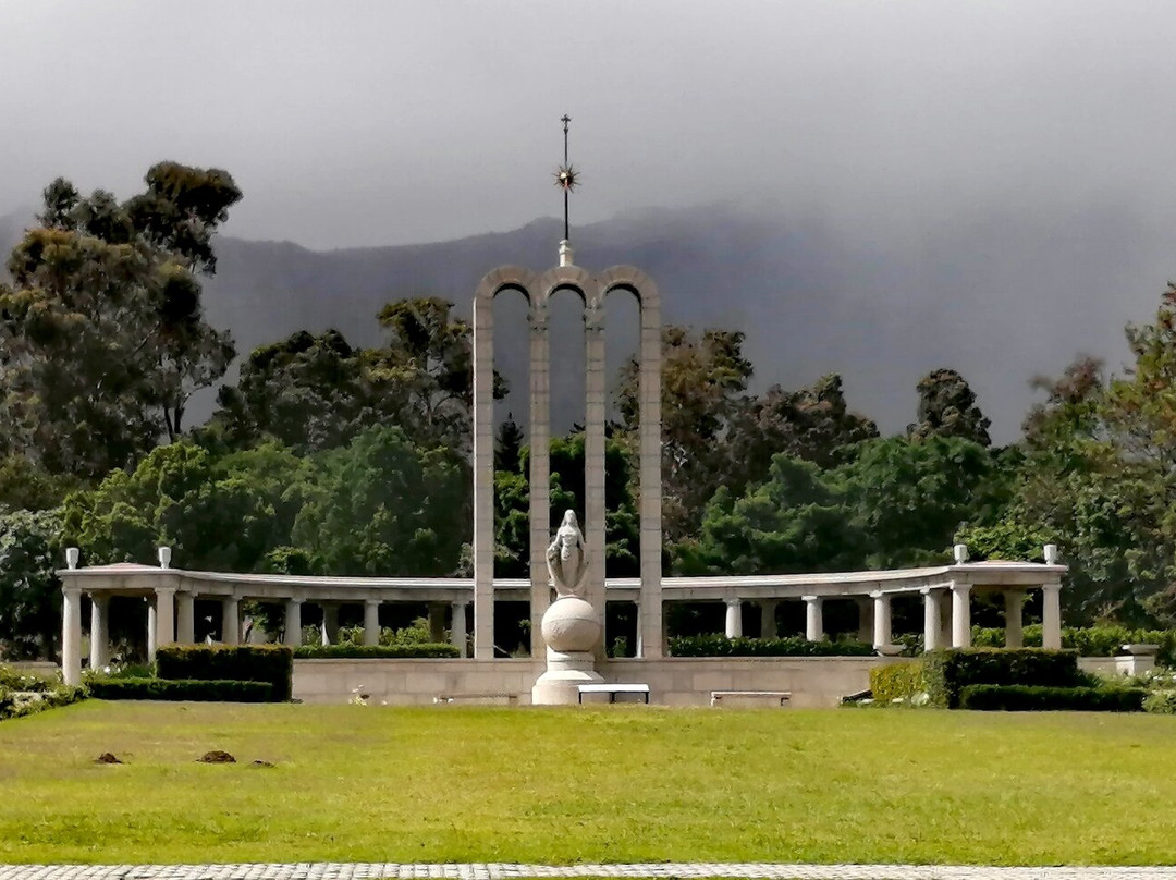 The Huguenot Memorial Monument-法兰舒克必去景点