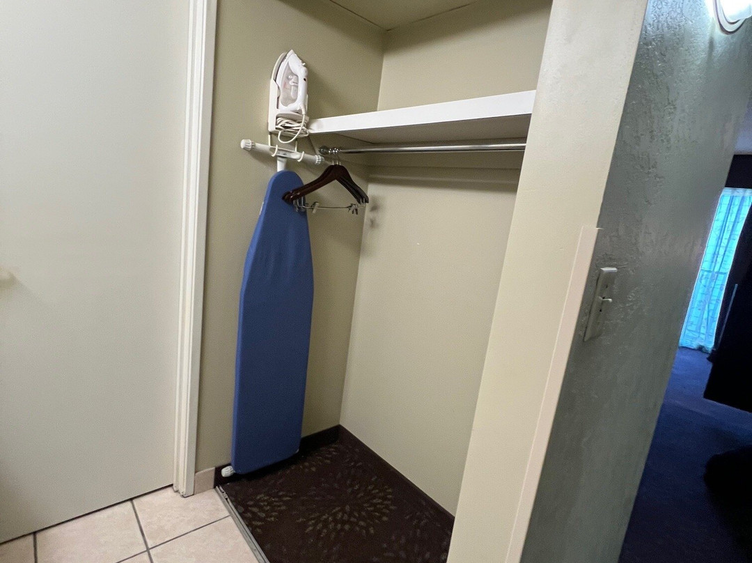 Holiday Inn Express & Suites Pittsburgh Airport by IHG主图