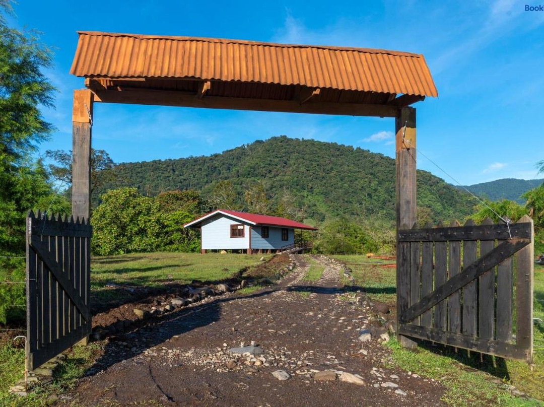 Calas Lodge