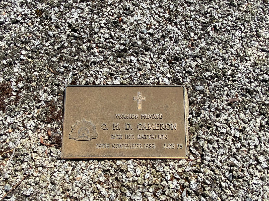 Buchan Cemetery景点图片