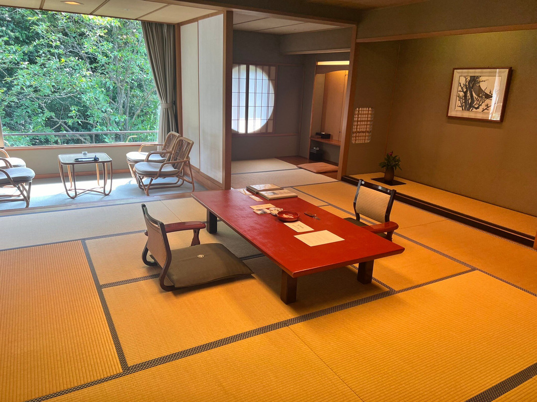 西村酒店秀杰苏特主图