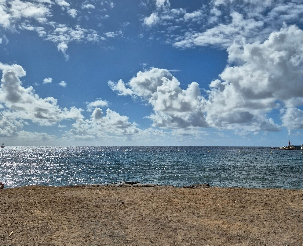 Playa De Los Tarajales-洛斯克里斯蒂亚诺斯必去景点