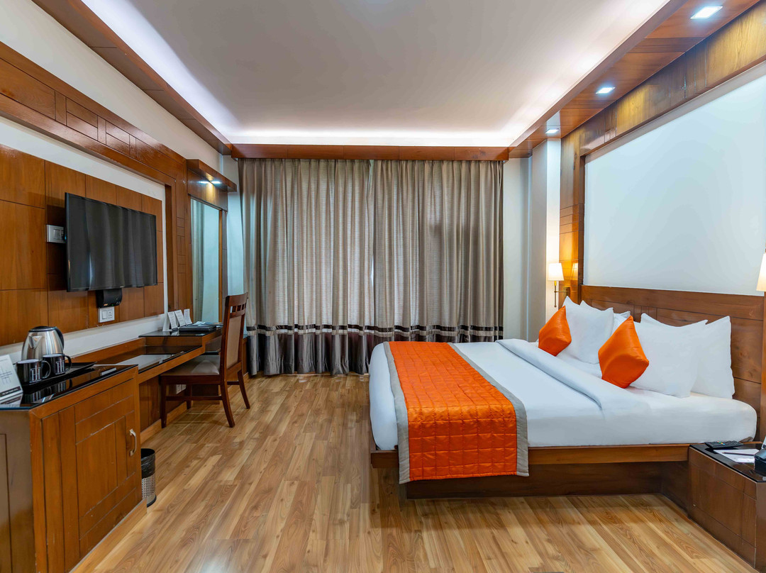 The Twin Towers Hotel主图